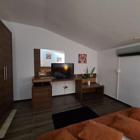 Garsoniera privata Bed & Breakfast Bucureşti Exterior foto