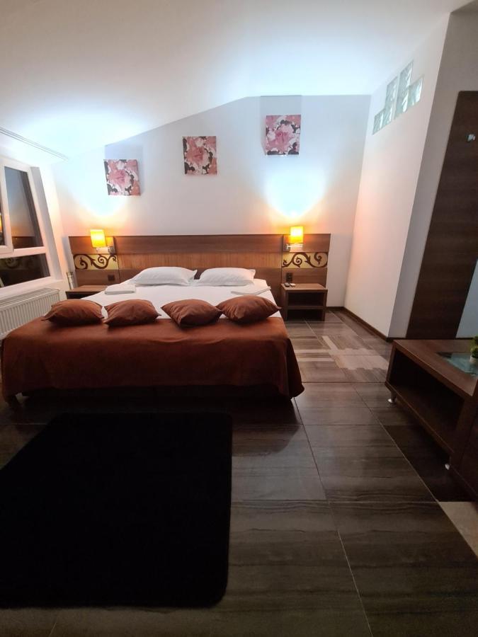 Garsoniera privata Bed & Breakfast Bucureşti Exterior foto