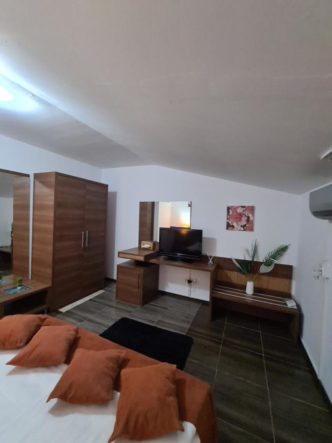 Garsoniera privata Bed & Breakfast Bucureşti Exterior foto
