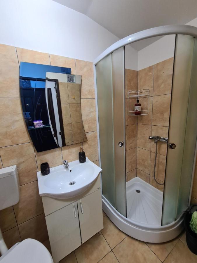 Garsoniera privata Bed & Breakfast Bucureşti Exterior foto