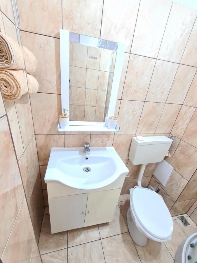 Garsoniera privata Bed & Breakfast Bucureşti Exterior foto