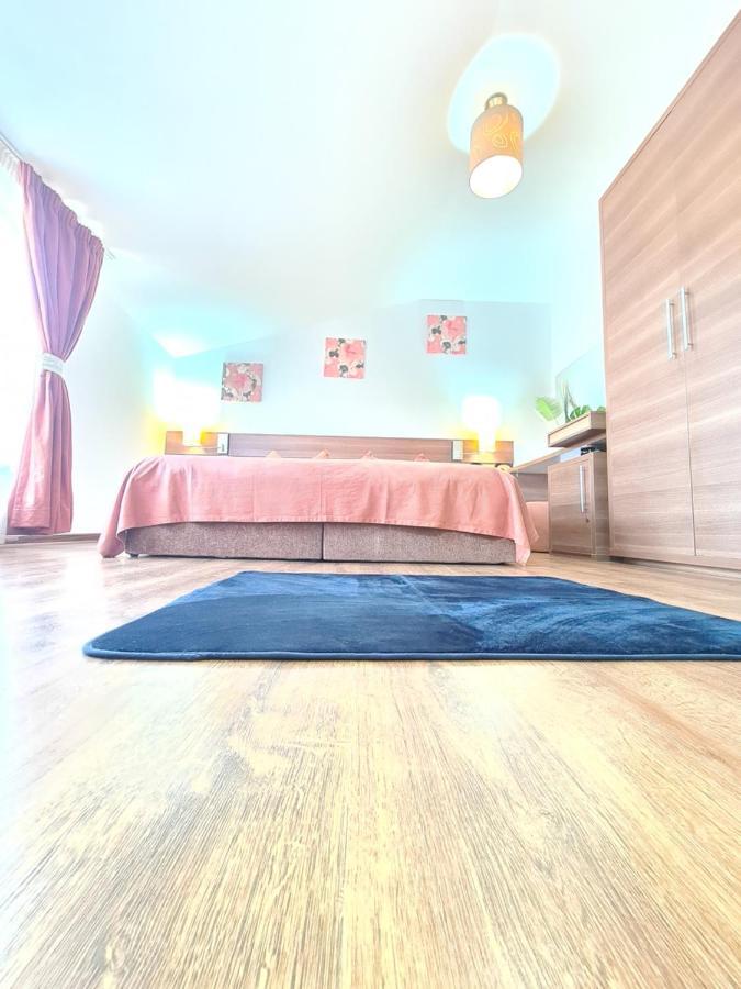 Garsoniera privata Bed & Breakfast Bucureşti Exterior foto