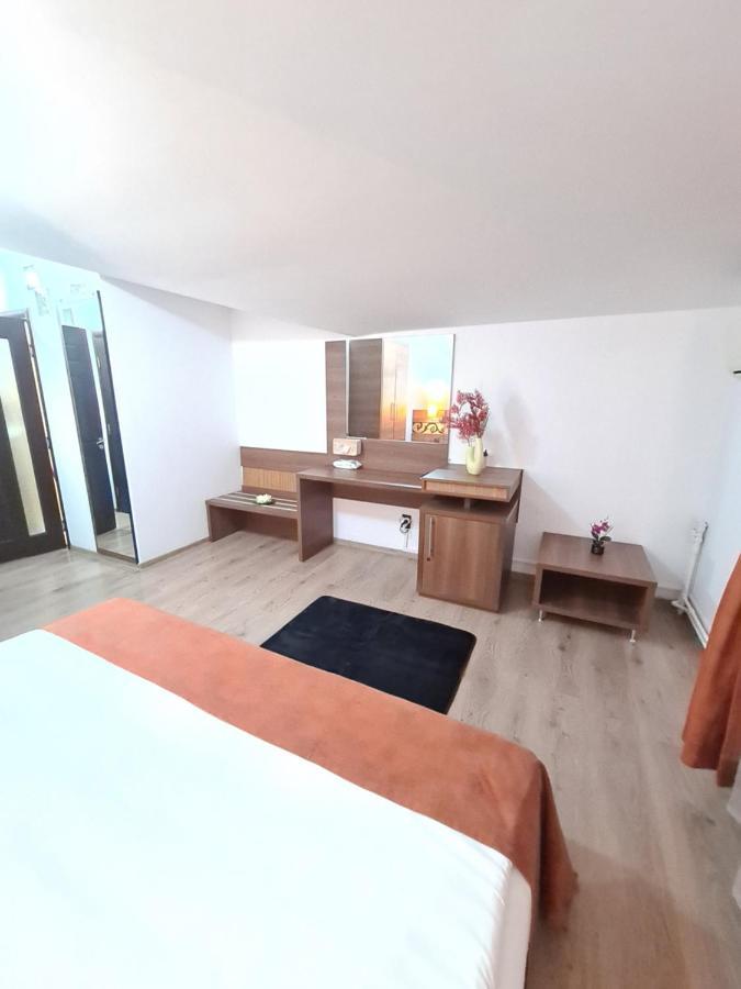 Garsoniera privata Bed & Breakfast Bucureşti Exterior foto